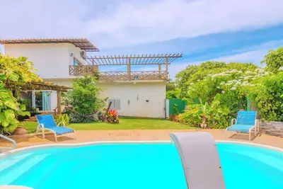 Image de Casa em Itacimirim com Piscina e Perto da Praia