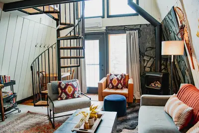 On Mountain Time - Cozy A-Frame Retreat