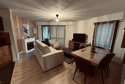 Image de Appartement rénové idéal 6 pers 7 min pied Pontillas