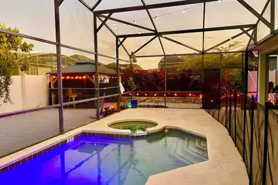 Image de The Bohemian Escape w/ Game Room + Pool and Spa