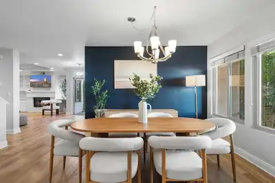 Image de Comfort Villa on Yale Loop｜Family-Friendly｜Private Patio & Yard｜#42513