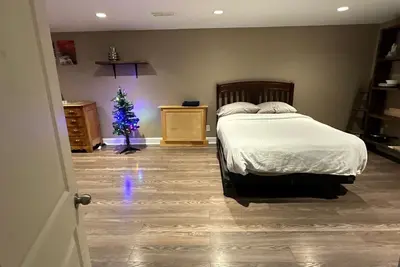 Image de Cozy 2 Beds Basement Suite
