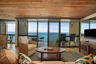 Image de Oceanfront, A/C, Steps to Lawai Beach - 2 Bedroom Condo, Sleeps 6