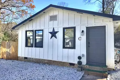 Image de Modern 2br • 2ba • Quiet Area • Near Downtown & Atl Airport