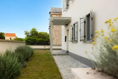 Image de Villa Ancora - Merope Apartment Sv. Jakov, Nerezine, Croatia