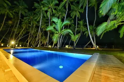 Image de Villa \"Arhimser Villa\" mit Infinity-Pool by Interhome