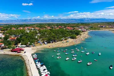 Image de Superbe maison à Privlaka avec Wi-Fi