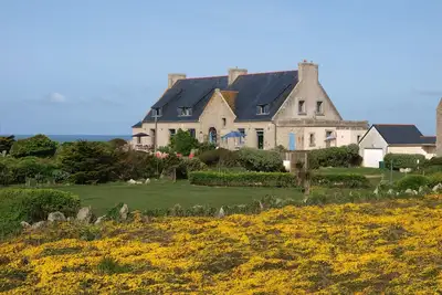 Image de Ferienvilla mit Blick auf das Wasser by Interhome