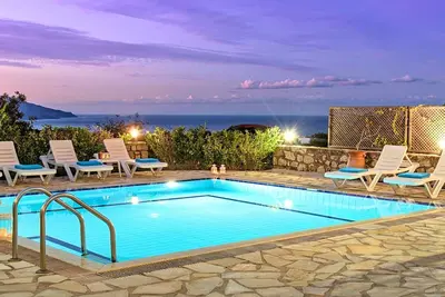 Image de für 10 Personen in Kournas, Kreta (West-Kreta) by Interhome