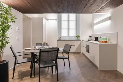 Image de Appartement à Côme avec 2 chambres à coucher, 4 couchages