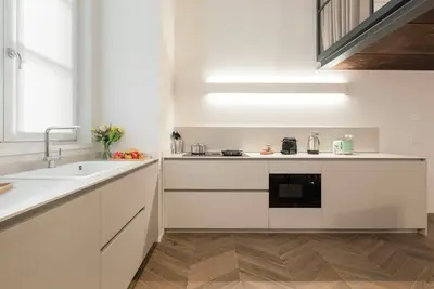 Image de Appartement à Côme avec 2 chambres à coucher, 4 couchages