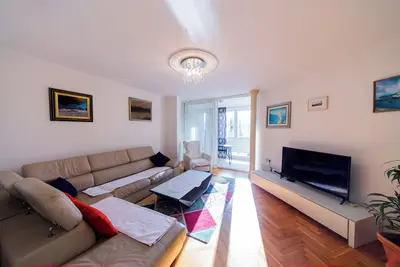 Image de Spacious three-bedroom apartment in Budva