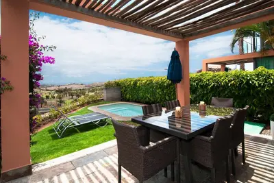 Image de Villa with private pool Salobre Golf Villas Lagos Iv