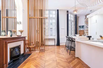 Image de Le Central – Appartement chaleureux de 200 m² en plein cœur de ville