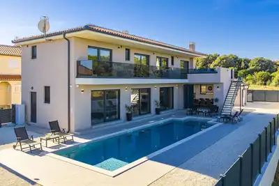 Image de Villa Malena near Medulin for 8 persons with 51 m2 heated pool, wellness & beautiful sea view