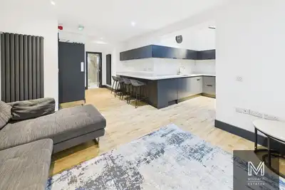 Image de Maison-Salle de bain privée