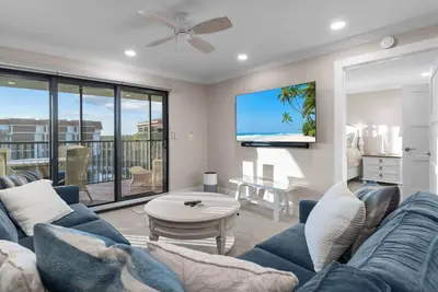 Image de 2 Bedroom, 2 Bath Coast Elegance at Pointe Santo!