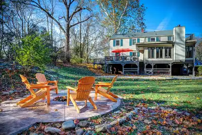 Image de Peaceful Getaway Scenic Park & River Views in the heart of Broad Ripple Village!