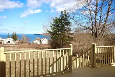 Image de Lupine Cottage | Walk to Downtown Rockland + Harbor Views
