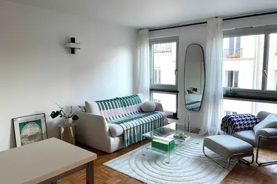 Image de Confort moderne à deux pas du Sacré-Cœur