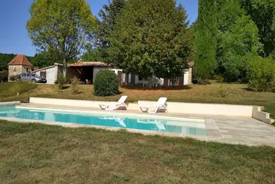 Image de Maison de campagne et pigeonnier indépendant
