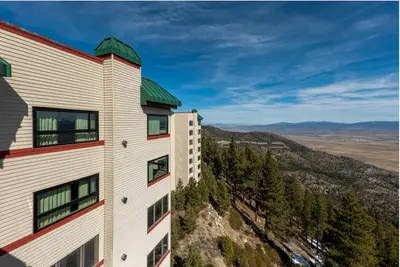Image de 1-bedroom studio in Tahoe Ridge with a gondola to Heavenly Mountain for skiing.