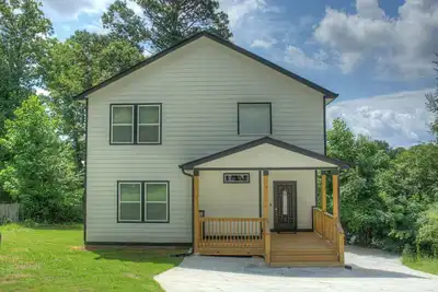 Image de Spacious 4-bedroom house in peaceful Riverdale! Built just 3 years ago!