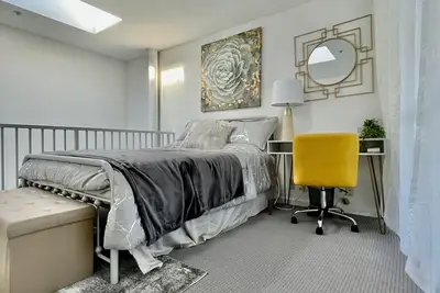 Image de Private SoMa 2br 1ba with Parking Extended Stay!