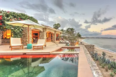 Image de Oceanfront Bliss | Pool, Hot Tub, Fireplace & Bbq