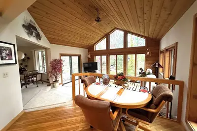 Image de The Scandinavian Chalet - Tranquility in Town