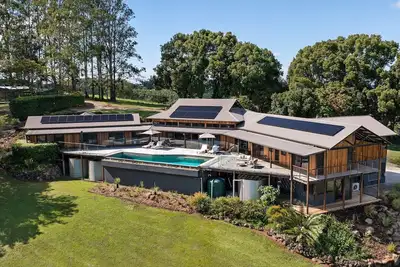 Image de Bates House Federal - Tranquil Federal Estate Getaway