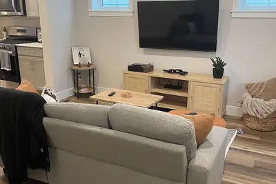 Image de 2 bedrooms both with en suite on baths in brand new 2025 home