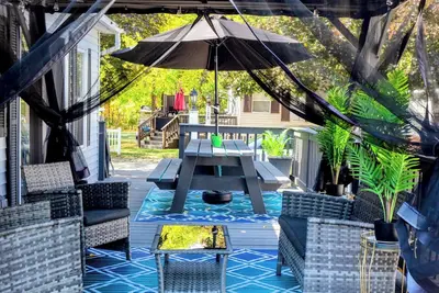 Image de Sherkston Shores Cottage: 2 mins walk to all amenities. 5 mins drive to beach