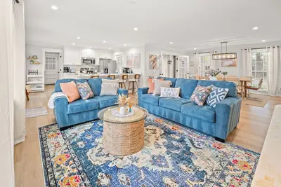 Image de Marsh-View Retreat | 8 Guests, 10 Mins to Downtown