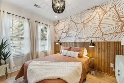 Image de Renovated 3br Apartment 1 Block to King Street