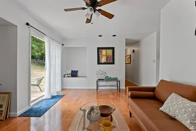 Image de Spacious elegant  big home - minimal 30 days