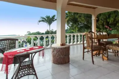 Image de Erdgeschosswohnung mit Grill in Mare Anglaise by Interhome