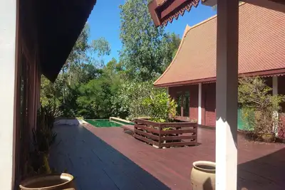 Image de Private Pool-Villa auf dem Lande. Vollpension. by Interhome