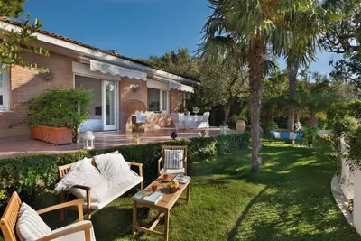Image de Casa Le Onde, with private terrace, shared pool