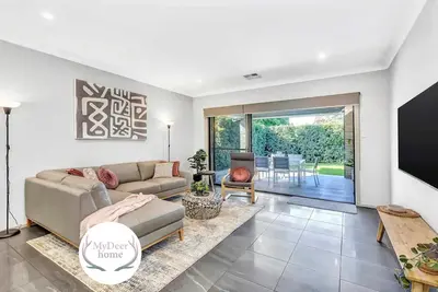 Image de Modern & Stylish - 3br Holiday Home