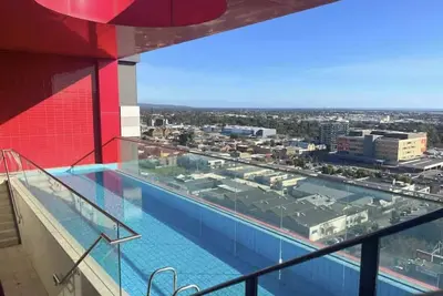 Image de Charming 2 Br Apt Chinatown Pool GymParking