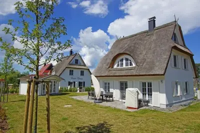 Reet-Hus Hanbutt in Glowe by Interhome