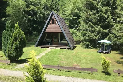 Image de Tolles Ferienhaus mit Garten, Grill und Parkplatz by Interhome