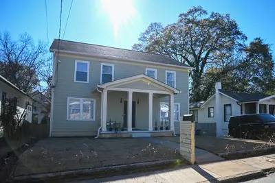 Image de Gorgeous 4-bedroom house in friendly centrally located Mozely Park