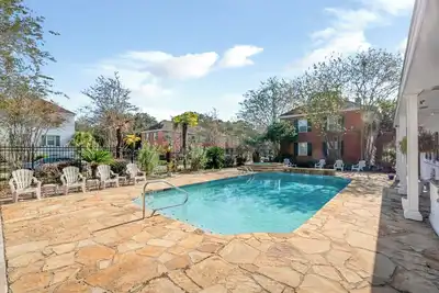 Image de Bella's Midtown Condo