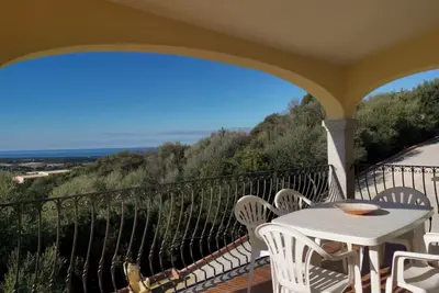Image de Appartement confortable avec vue sur la mer