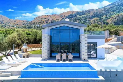 Image de für 15 Personen in Chania, Kreta (West-Kreta) by Interhome