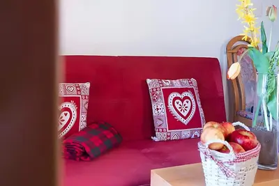 Image de Appartement 'Lechnerhof Alpenrose' : Vue Montagne, Terrasse Commune, Wi-Fi