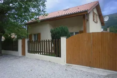 Image de Barrierefreies Haus mit Garten und Terrasse by Interhome