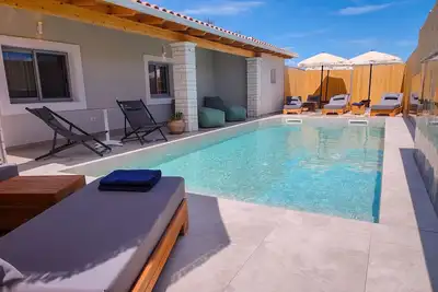 Image de Entdecken Sie die ruhige Opulenz der Luxusvilla by Interhome